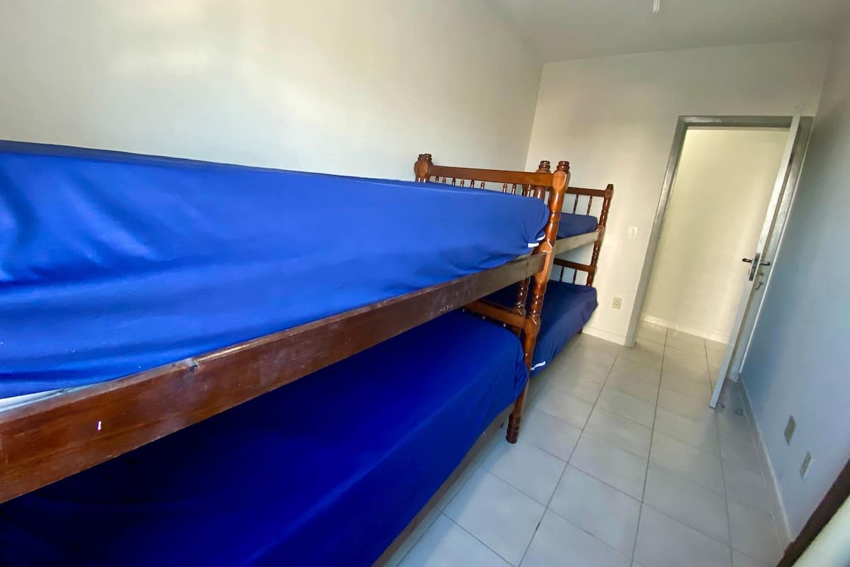 Family Apartment | Free WiFi, bed sheets