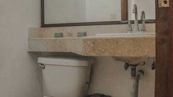 Habitación básica | Baño | Toallas