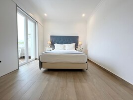 Room, 1 Double Bed | Minibar, free WiFi