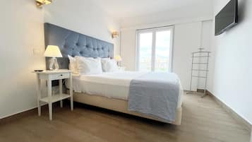 Superior Suite | 1 bedroom, minibar, free WiFi