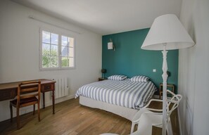 5 soverom, strykejern/-brett, wi-fi (inkludert) og sengetøy