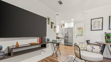 Smart TV, offices