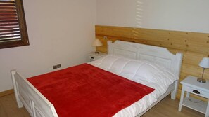 Room - Wifi, 100m from ski slopes, 1st floor, balcony, ski locker, 55m², Les Gets (Les Gets)