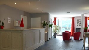 Lobby - 150m from shops, 2nd floor, balcony, tv, ski locker, 40m², Flaine (Flaine)