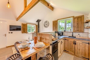 ميكروويف، مستلزمات طهي/أطباق/أوعية