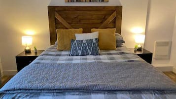 1 habitación, tabla de planchar con plancha, wifi gratis y ropa de cama