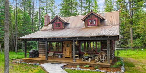 G-Bar-N Ranch Hudson’s Bay Log Home