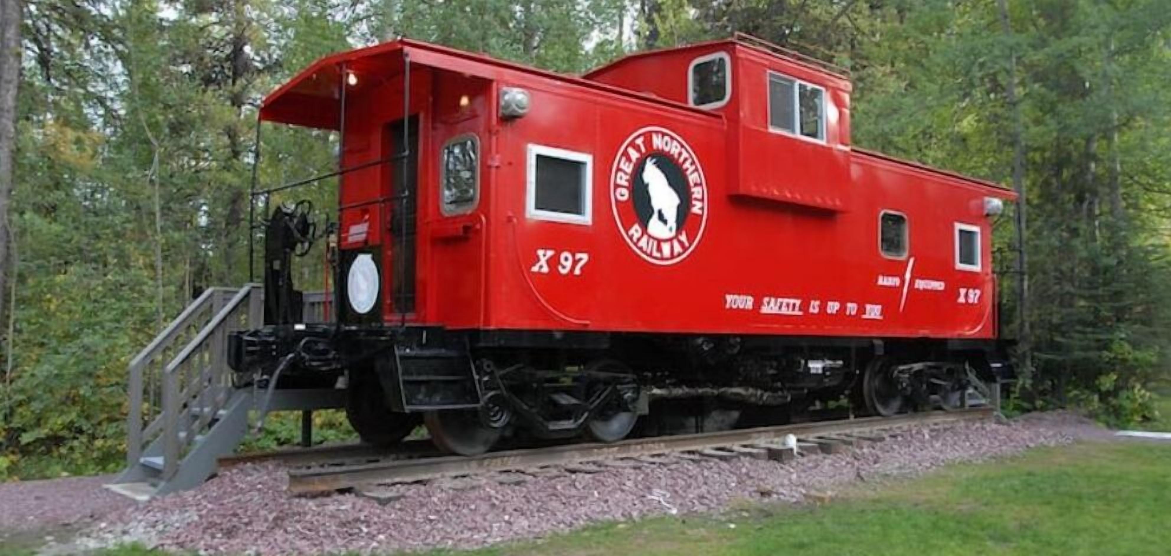 "JJ" Luxury Caboose