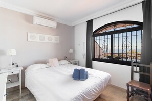 2 soverom, strykejern/-brett, wi-fi (inkludert) og sengetøy