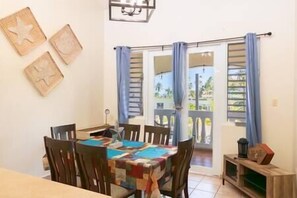 Dining - Golden Dream Villas & Studio A/B Poll View (Isabela)