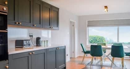 3 bedroom accommodation in New Abbey
