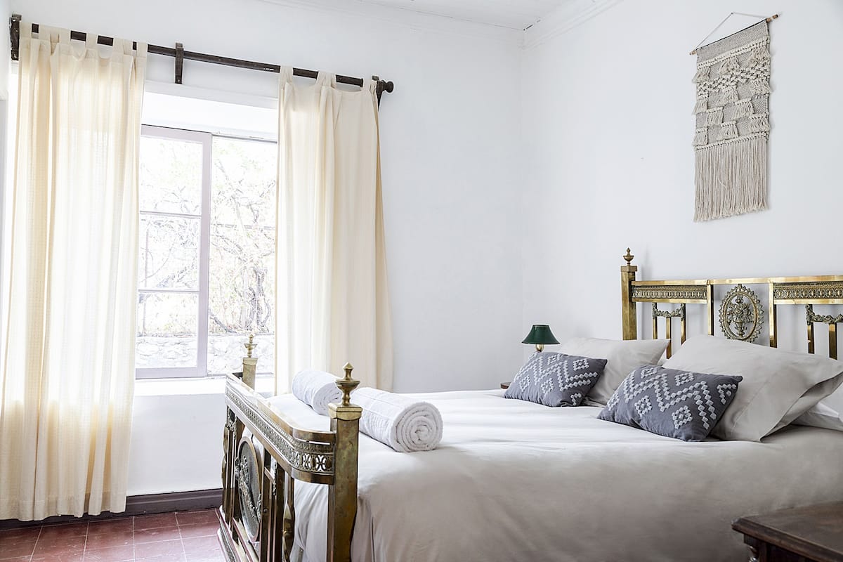 Habitación Deluxe, 1 habitación, vista a la montaña | 1 habitación, wifi gratis y ropa de cama