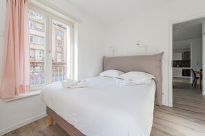2 habitaciones, tabla de planchar con plancha y wifi gratis 