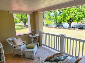 Terrace/patio - 6 Bedrms, 4 full bath/2 half baths Lake Marion Waterfront Home w/2025-26 updates (Summerton)