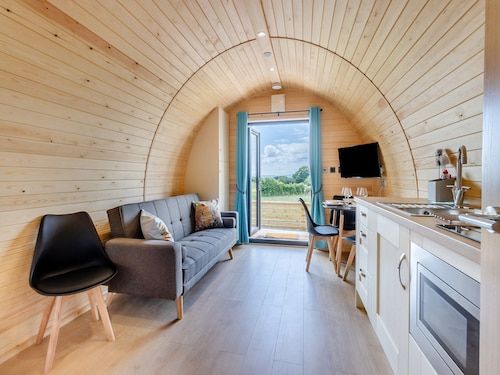 Rabbits Rest - UK46128