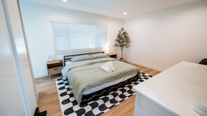 4 chambres, fer et planche à repasser, Wi-Fi, draps fournis