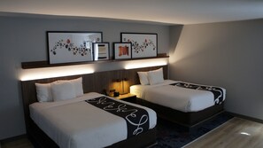 Rollaway beds, free WiFi, bed sheets - Hawthorn Extended Stay By Wyndham Knoxville (Knoxville)