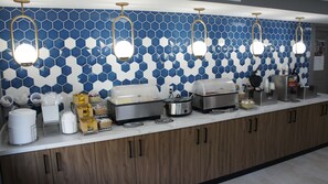 Breakfast buffet - Hawthorn Extended Stay By Wyndham Knoxville (Knoxville)