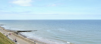 2 bedroom accommodation in Cromer