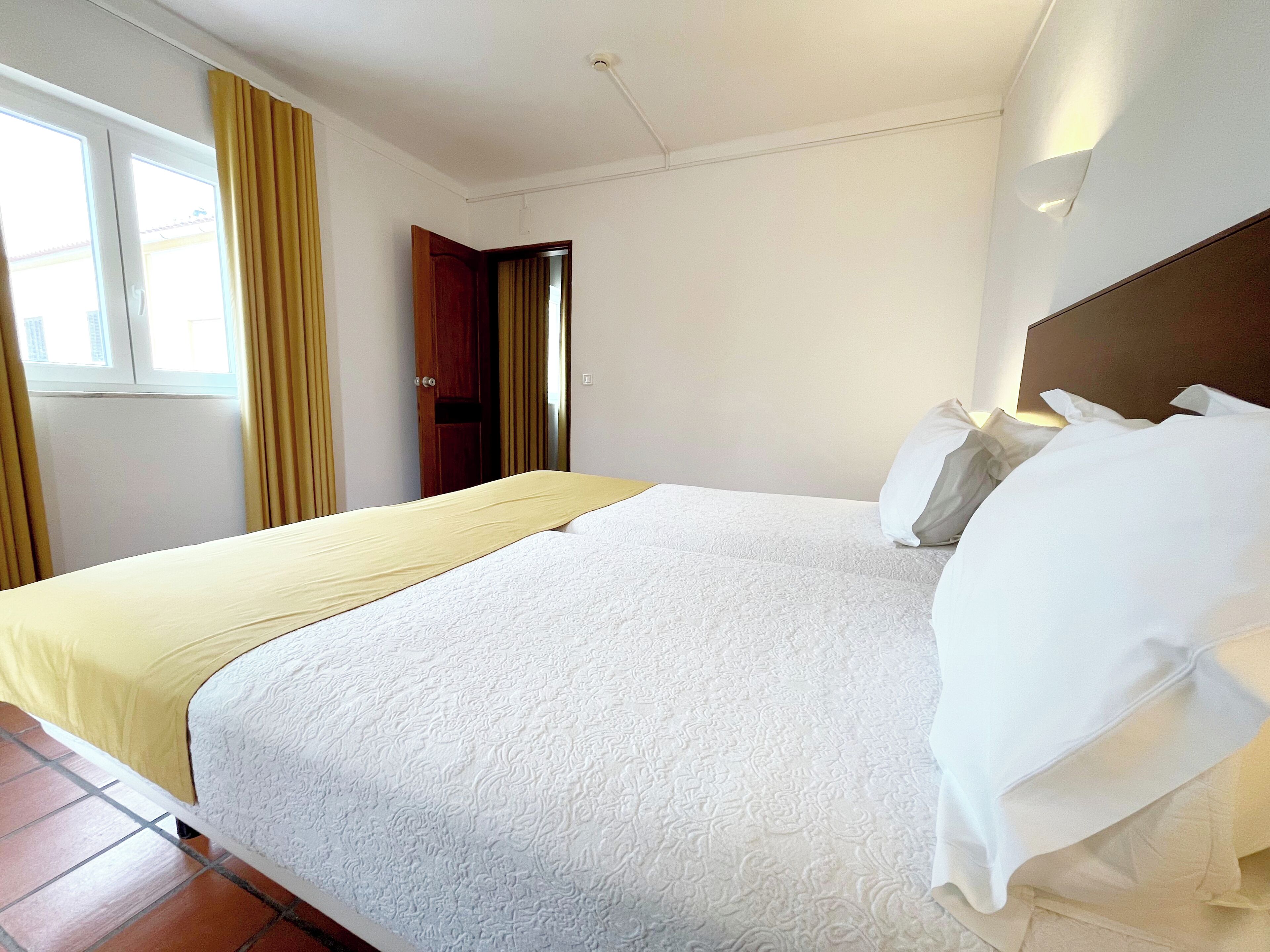 ห้องสวีท | มินิบาร์, Wi-Fi ฟรี, ผ้าปูที่นอน