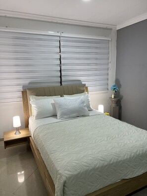 1 室のベッドルーム、WiFi (無料)、ベッドシーツ