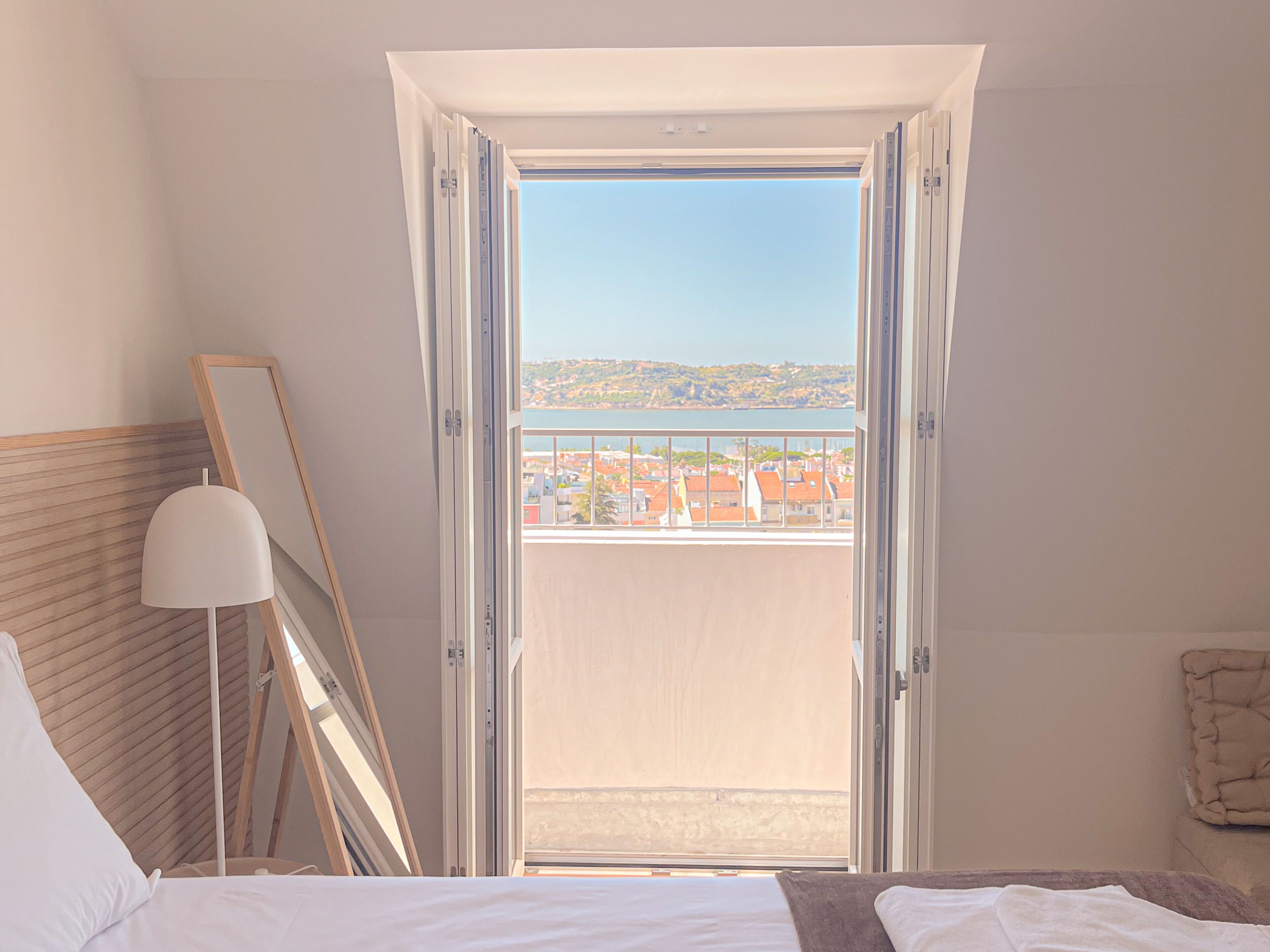 Apartamento Deluxe, vistas al río | 1 dormitorio, ropa de cama hipoalergénica, escritorio