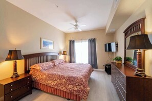 4 bedrooms, desk, iron/ironing board, free WiFi - 4BR Near Disney | 4 Pools, Arcade, Movie Theater (Kissimmee)