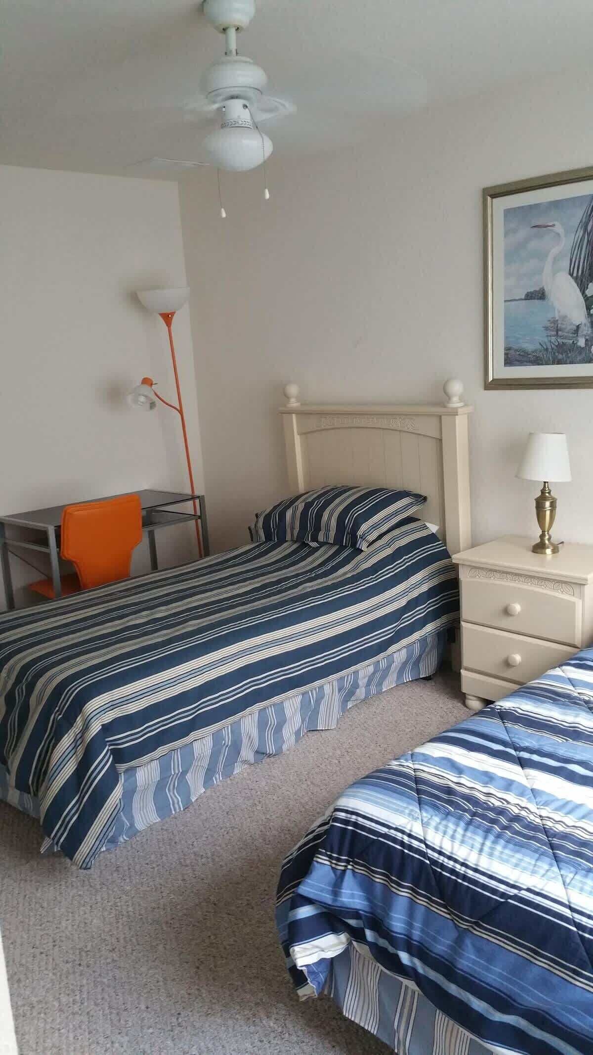 3 bedrooms, desk, iron/ironing board, free WiFi