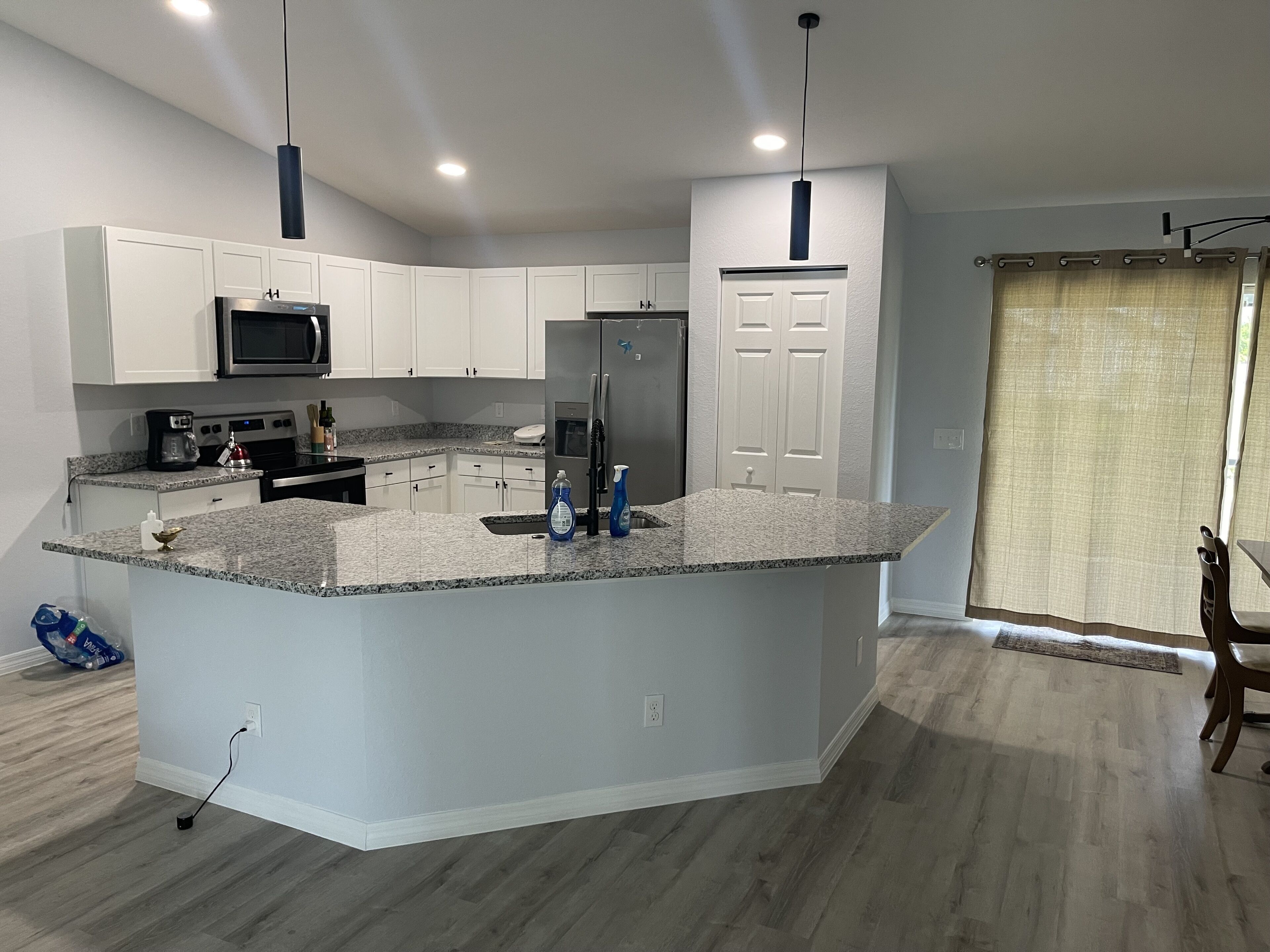 Philo Guest House is a beautiful house in a very peaceful area in Lehigh Acres. 