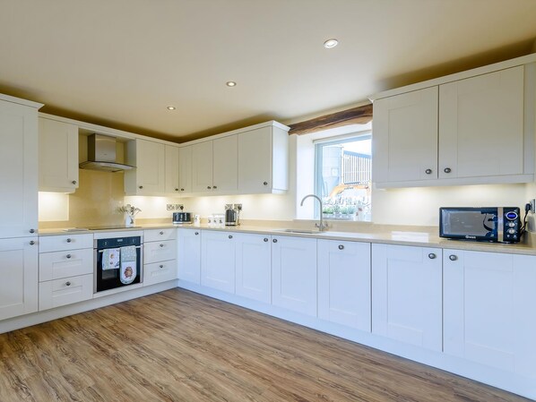 Geschirrspüler, Hochstuhl