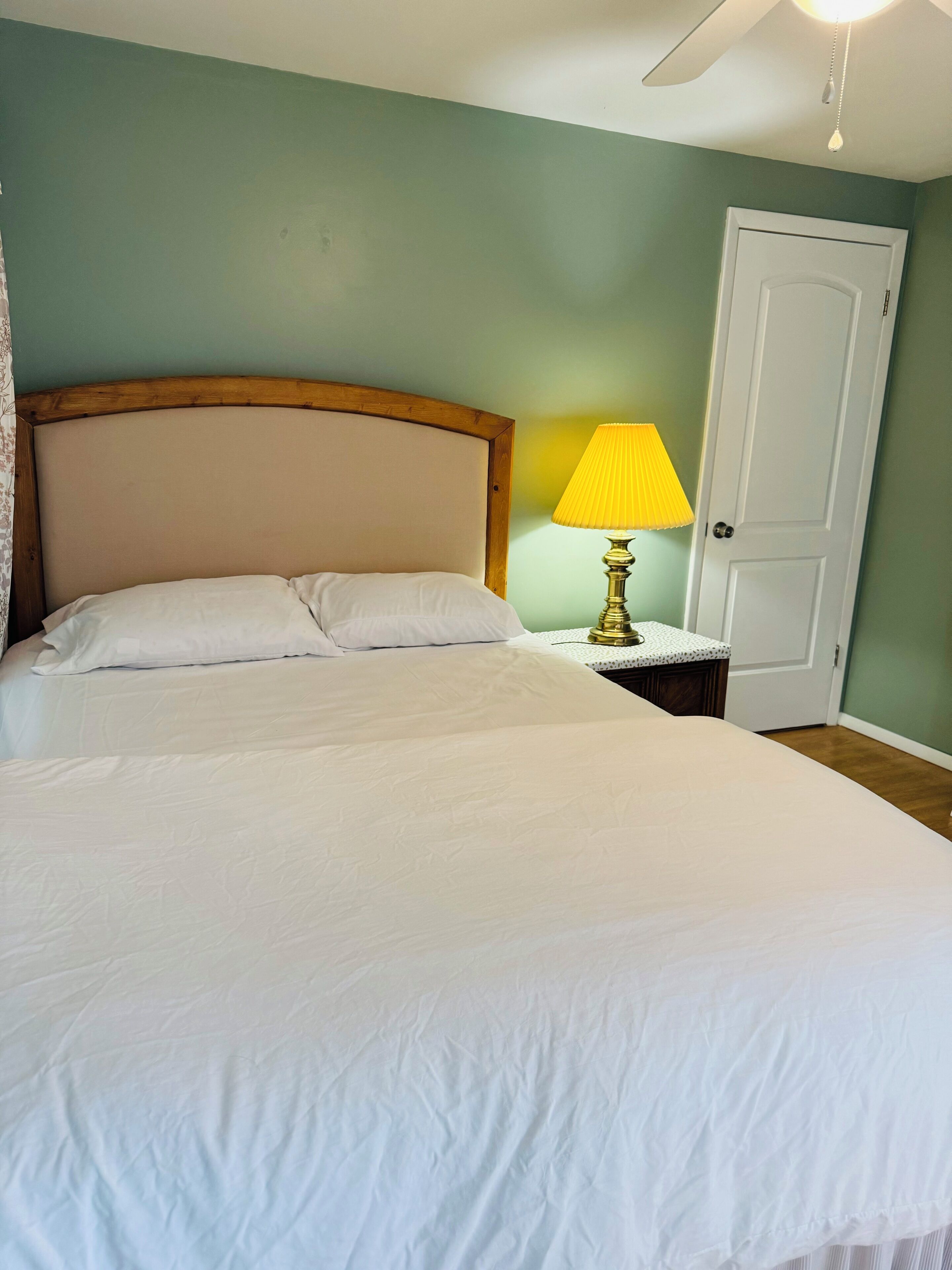 3 bedrooms, in-room safe, iron/ironing board, free WiFi