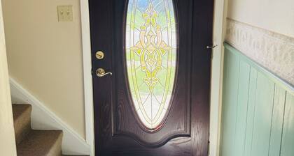 Buffalo Niagara international airport 2 minutes away from the house