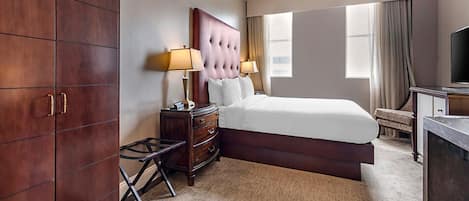 In-room safe, desk, laptop workspace, iron/ironing board