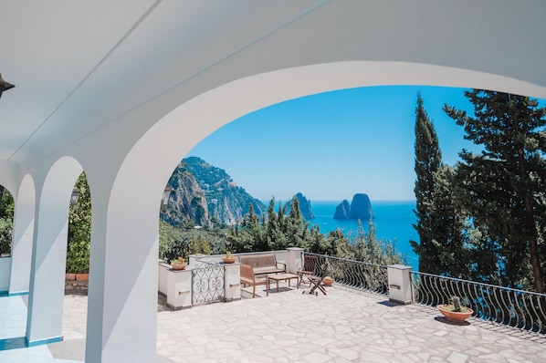 Villa | 4 bedrooms - Villa La Baika by Myvillacollection (Capri)