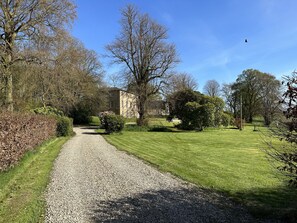 Property grounds - Glebe House (Strabane)