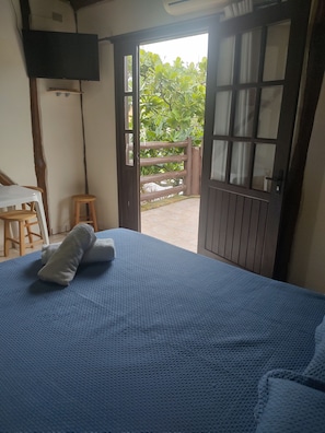 Superior Quadruple Room | Free WiFi, bed sheets - Pousada Martin Pescador (Bombinhas)