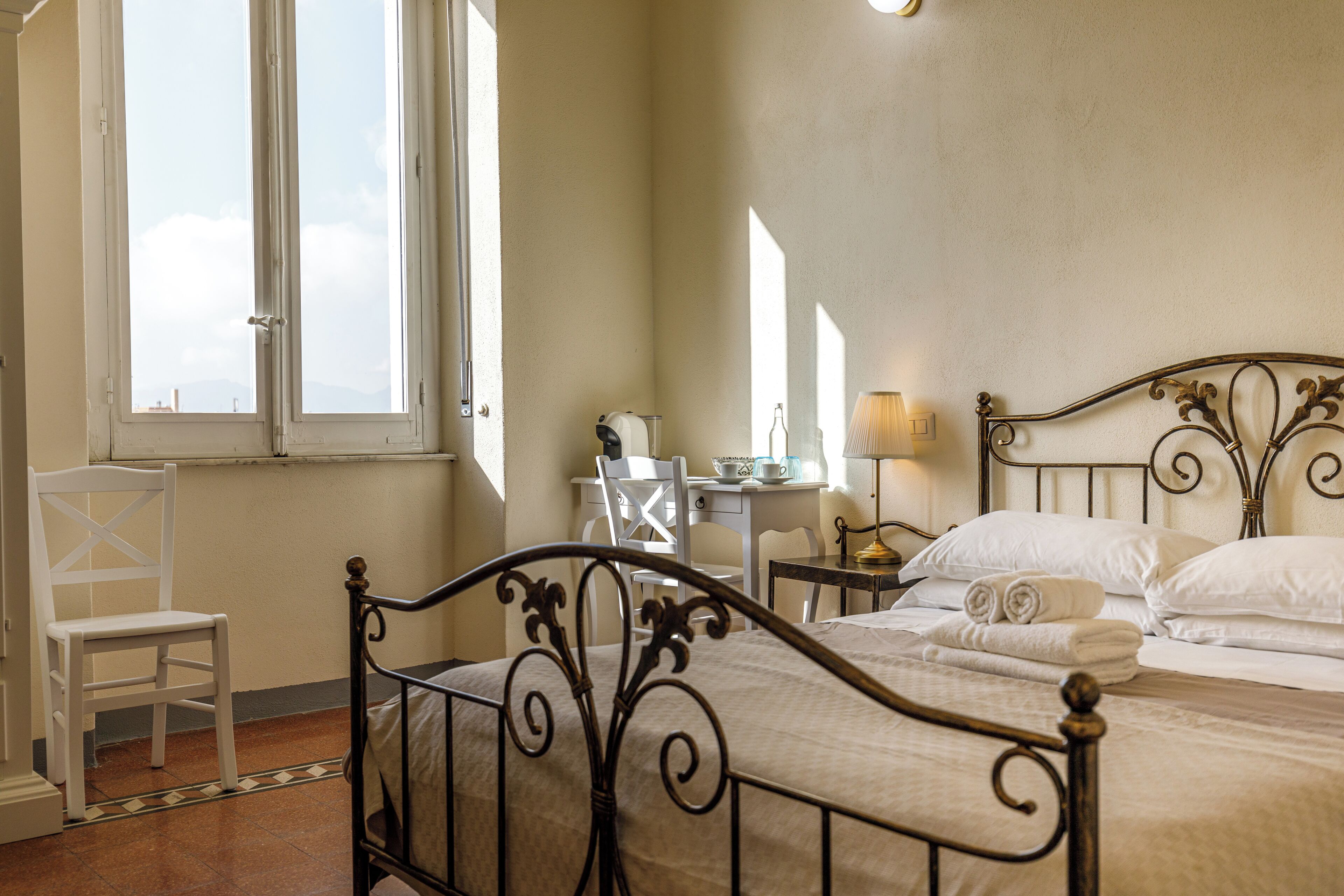 Photo - Onlyrooms IV - Sea View & Free Parking