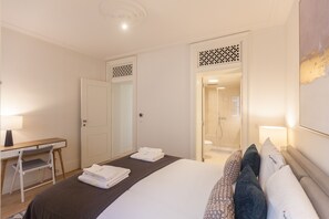 2 bedrooms, iron/ironing board, free WiFi, bed sheets - FLH Downtown Central Stylish Apartment (Lisbon)