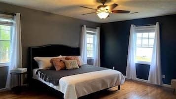 3 habitaciones, cuna de viaje, wifi gratis y ropa de cama