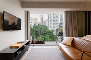 Estúdio | 1 quarto, roupas de cama premium, escrivaninha, cortinas blackout