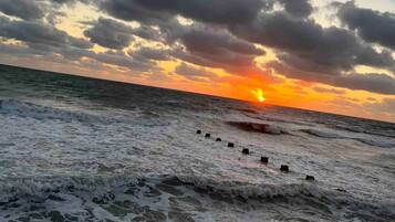 House, 2 Bedrooms, Garden View | Beach/ocean view