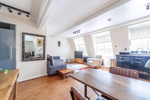 Apartment | Living room
