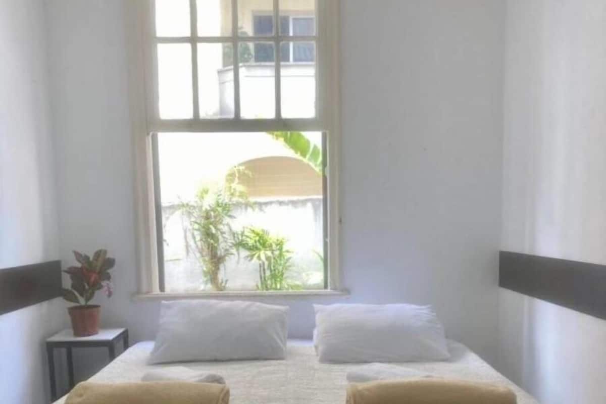 1 bedroom, hypo-allergenic bedding, iron/ironing board, free WiFi