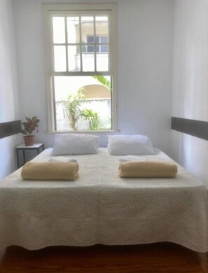 防过敏的被褥、熨斗/熨板、免费 WiFi、床单