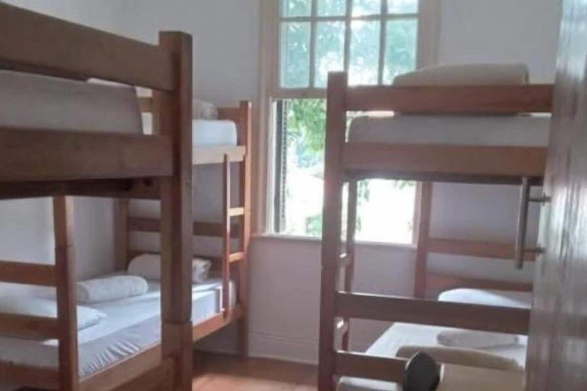 1 bedroom, hypo-allergenic bedding, iron/ironing board, free WiFi