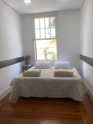 Economy Twin Room, 2 Single Beds