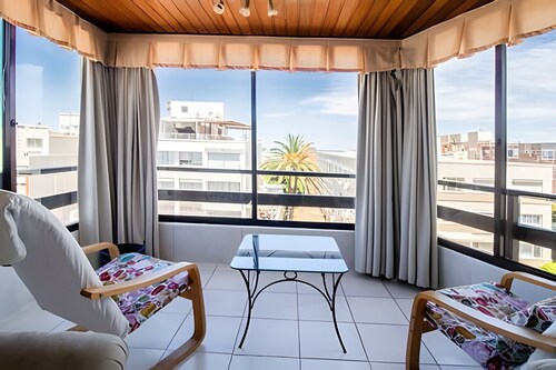 Oceana Suites Palm Beach