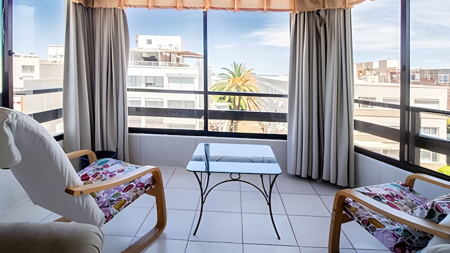 Oceana Suites Palm Beach