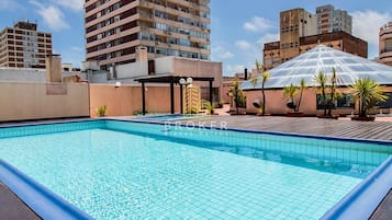 Apartment | Pool | Seasonal outdoor pool