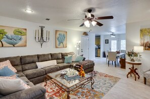 Smart TV, DVD player, video library - "Family-Friendly Getaway with Hot Tub - 4BR Home!" (Hot Springs)